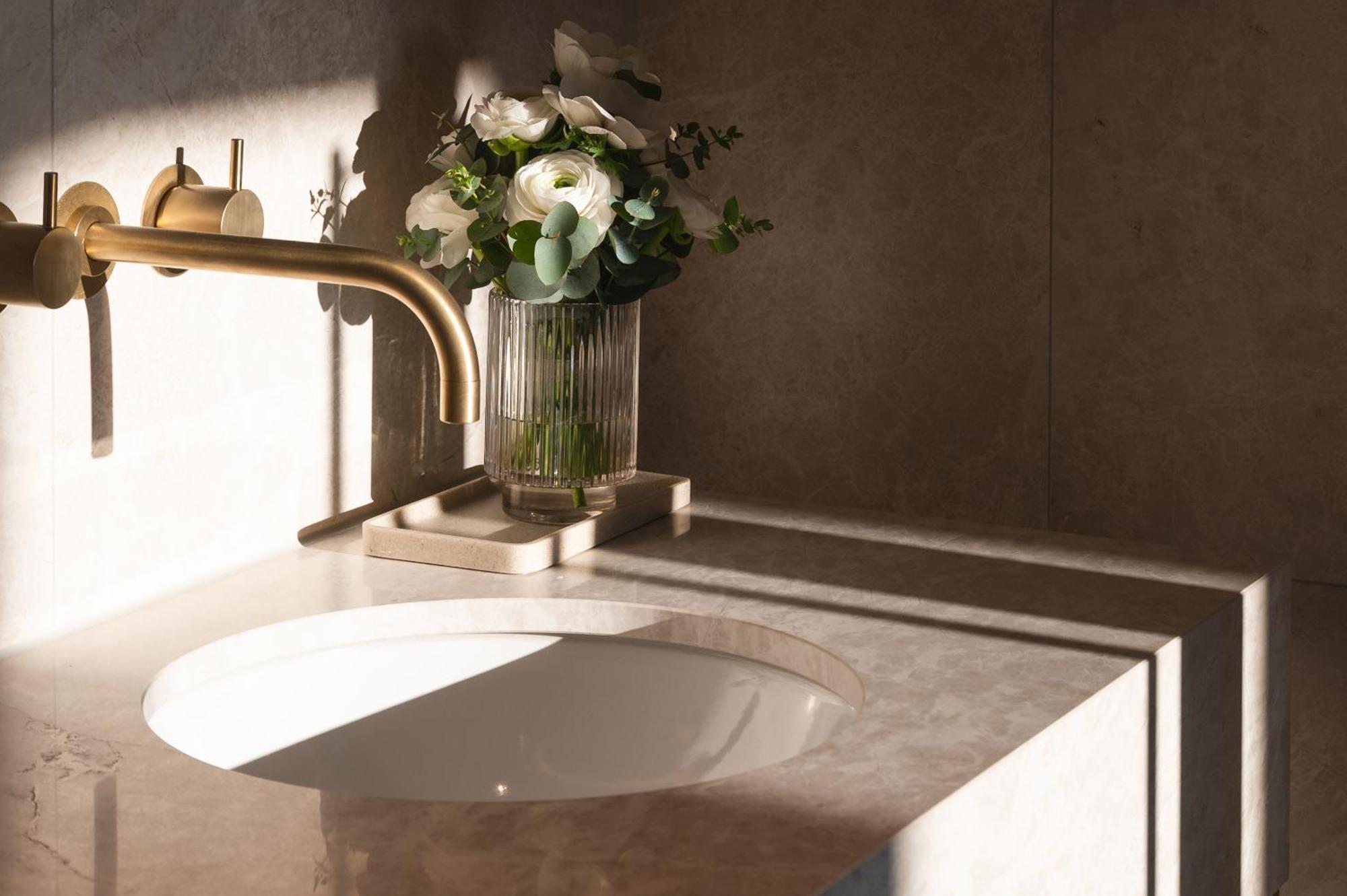 Hotel Almanac Palais Vienna Esterno foto A 3D rendering of a bathroom